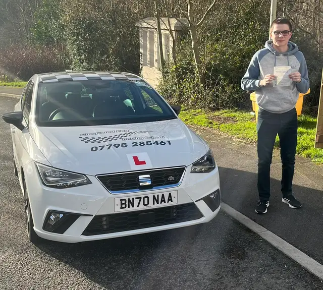 Chequered Flag Driving School pupil who passed their driving test (3)